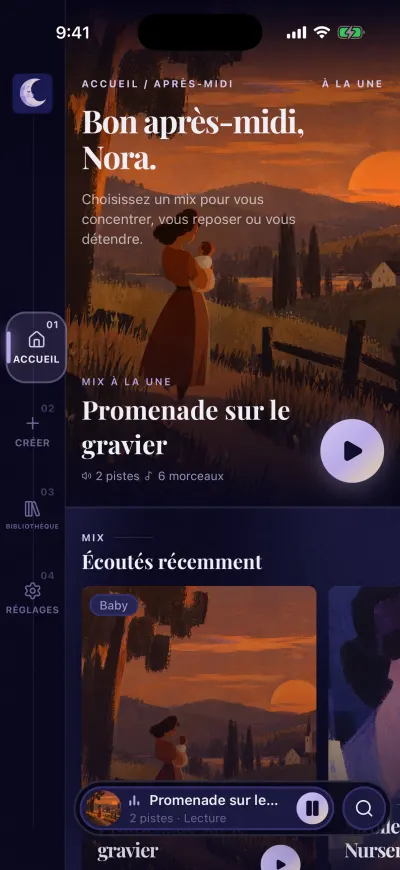 L’Accueil avec un mix en lecture : la longue barre du bas montre la pochette, le nom du mix, 2 pistes en lecture, un bouton pause et la loupe.