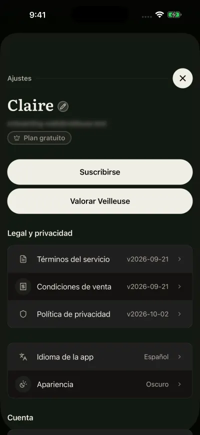 Ajustes de Veilleuse, arriba: el nombre con un lápiz, el email, debajo el plan, y los botones Suscribirse y Valorar Veilleuse.